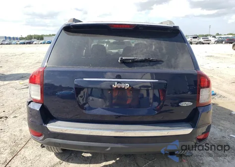 2015 Jeep Compass Latitude z USA, uszkodzony, nr VIN 1C4NJCEA4FD264488